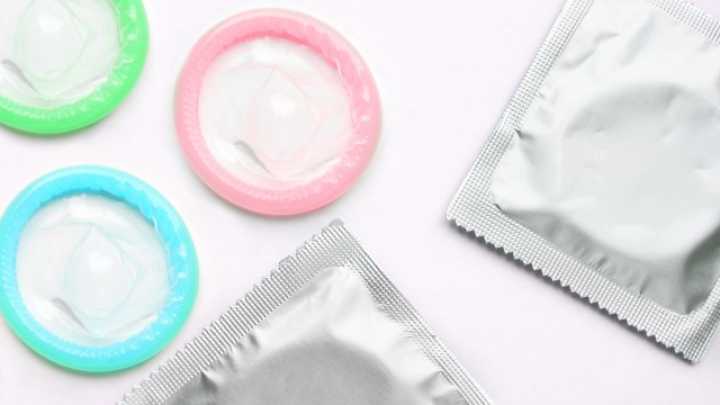 Teens Invent Condoms That Change Color When They Detect STDs